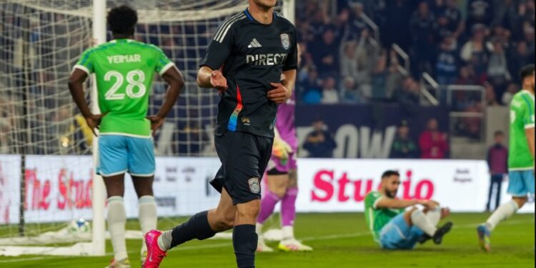 San Diego FC vence a Seattle con gol de “Chucky” Lozano en el Snapdragon Stadium