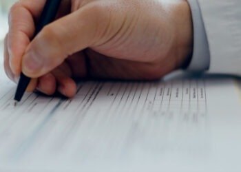 El rostro humano del seguro: Brenda Murguía, agente en San Diego