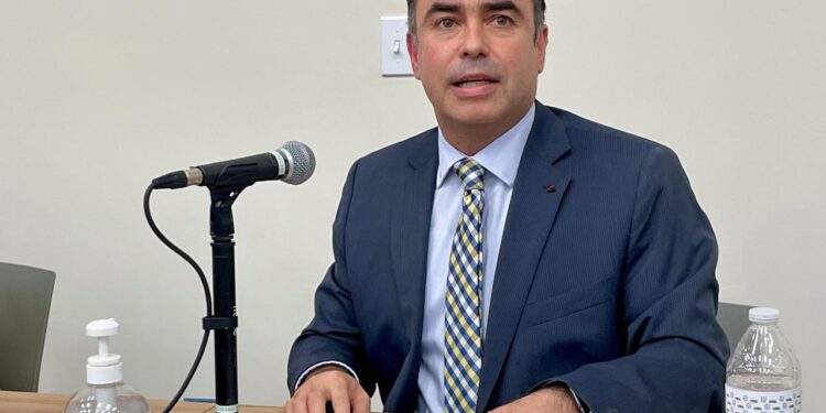 Barra de Abogados exige protección para Adela Navarro tras amenazas por su labor periodística