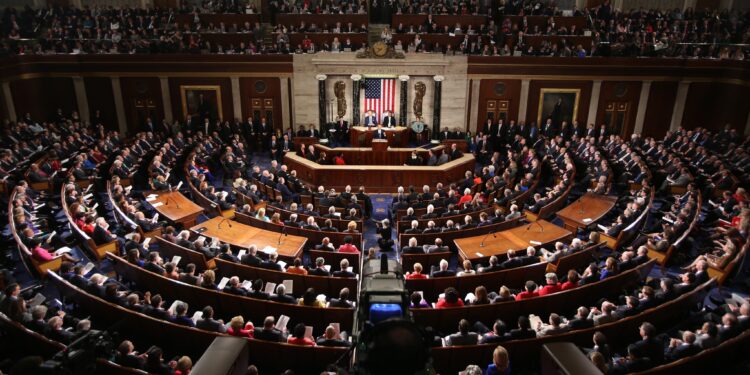 Cámara aprueba paquete legislativo clave impulsado por Trump con recortes fiscales y nuevas exigencias sociales