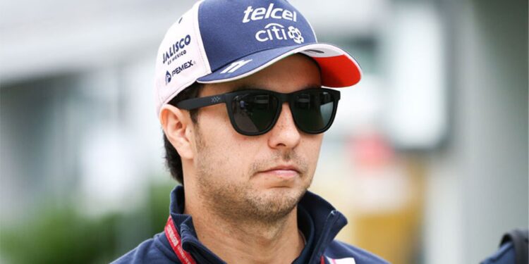 Checo Pérez habría firmado con Cadillac para volver a F1 en 2026