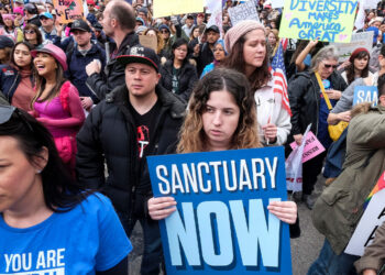 Gobierno federal publica lista de ciudades santuario en Estados Unidos