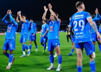 Cruz Azul venció a Tigres con penal y avanzó a la final de la Concachampions 2025