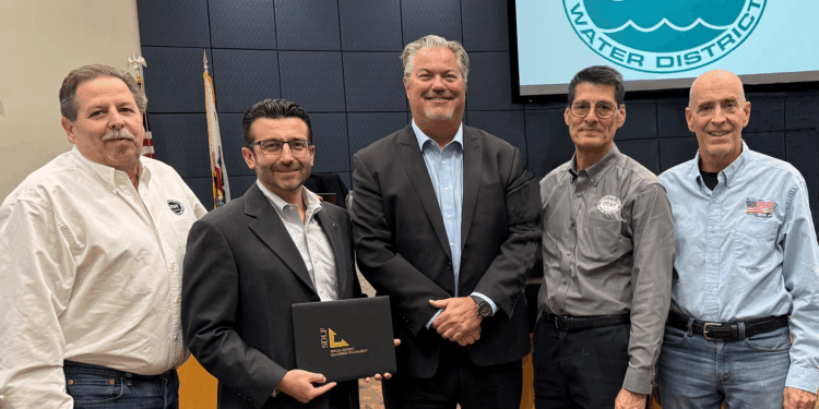 Otay Water District recibe Certificado de Excelencia en Transparencia