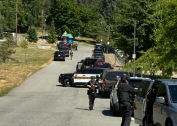 Ataque armado contra bomberos en Idaho dejó al menos dos muertos