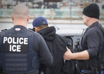 Trump ordena a jueces desestimar casos migratorios sin dar tiempo de respuesta