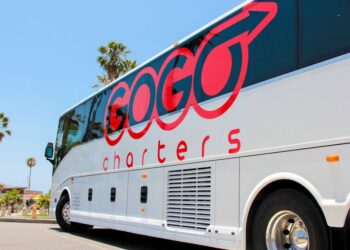 GOGO Charters lanza nueva ruta de autobús entre San Diego y Los Ángeles