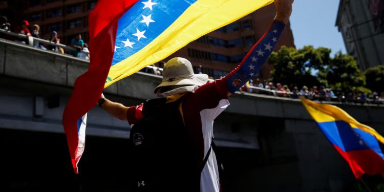 Gobierno de Trump revoca programa humanitario que beneficiaba a medio millón de migrantes