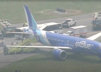 Avión de JetBlue se salió de la pista tras aterrizar en aeropuerto de Boston