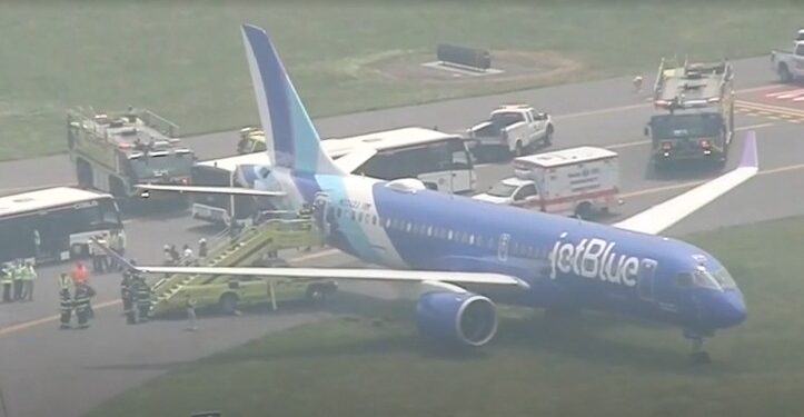 Avión de JetBlue se salió de la pista tras aterrizar en aeropuerto de Boston