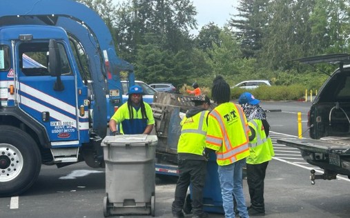Se reanuda recolección de basura tras fin de huelga de solidaridad en San Diego