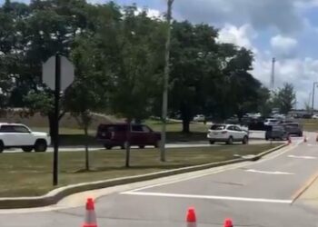Tiroteo en Kentucky deja múltiples heridos y un sospechoso abatido