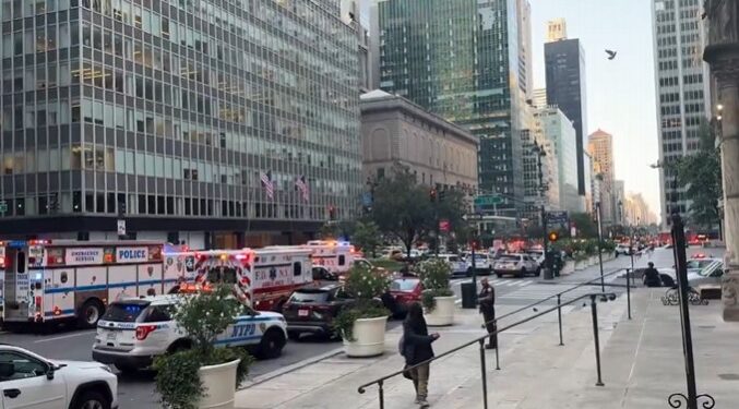 Tiroteo en edificio de Nueva York dejó cinco muertos, incluido el agresor