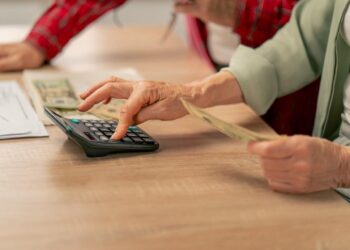 Impuestos adultos mayores