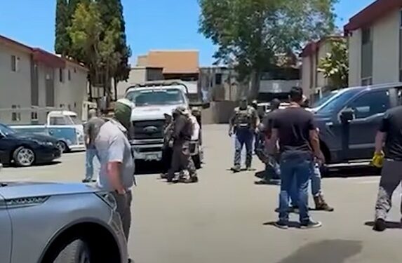 Fuerzas del orden locales no participan en operativos migratorios, solo mantienen la seguridad, afirman