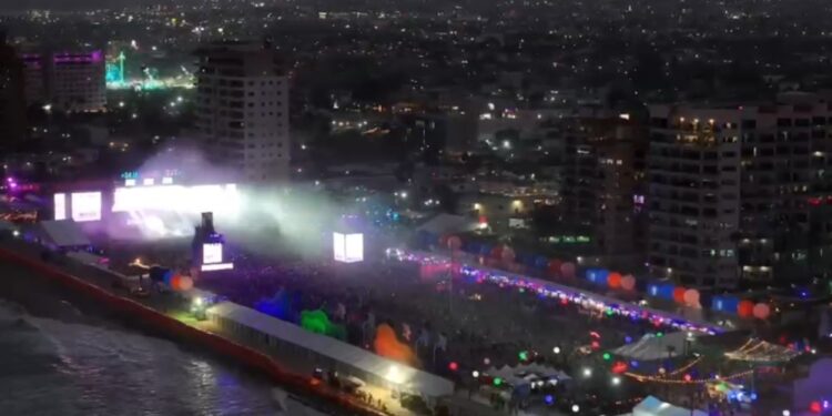 Rosarito brilla con música en el Baja Beach Fest 2025