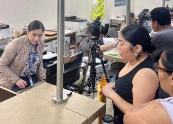 Realizaron jornada de Registros de Nacimiento y Servicios Consulares en San Diego