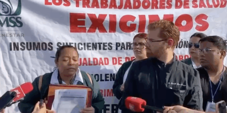 Protesta en Hospital Materno Infantil por hostigamiento y falta de recursos