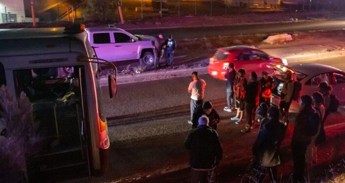 Disparan contra camión de pasajeros en la carretera Tijuana–Tecate