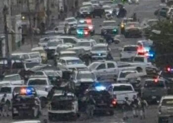 Reportan enfrentamiento armado entre policías y delincuentes en Tijuana