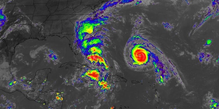 Tormenta tropical Imelda podría convertirse en huracán rumbo a EUA