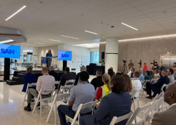 San Diego inaugura oficialmente la renovada Terminal 1 del aeropuerto