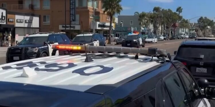 Empleado de un bar fue apuñalado siete veces en ataque no provocado en Mission Beach