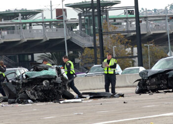 Dos muertos en accidente de tráfico en I-8, un policía entre las víctimas mortales