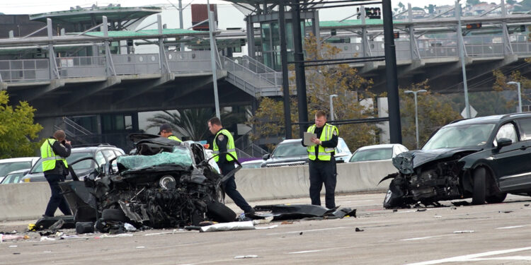 Dos muertos en accidente de tráfico en I-8, un policía entre las víctimas mortales