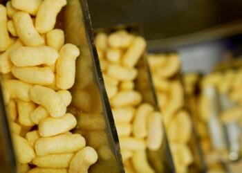 Buscan frenar obesidad infantil con ley que retira alimentos ultraprocesados de escuelas