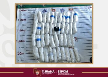 Le “clavaron” 19 kilos de droga a otra “mula ciega” en Tijuana.