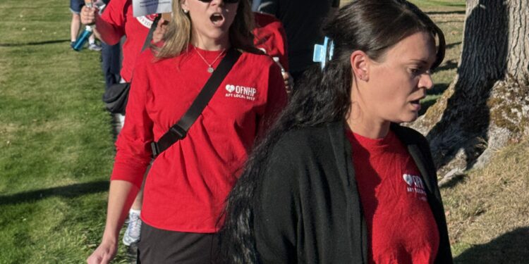 Miles de trabajadores de salud anuncian paro en hospitales de Kaiser Permanente