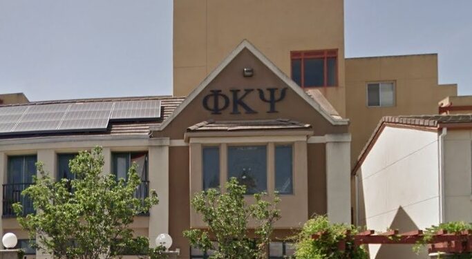 Anulan cargos criminales a cuatro estudiantes de SDSU relacionados con incendio en fraternidad