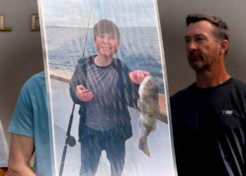 Familia denuncia negligencia tras suicidio de hijo tras acoso escolar en escuela de Coronado