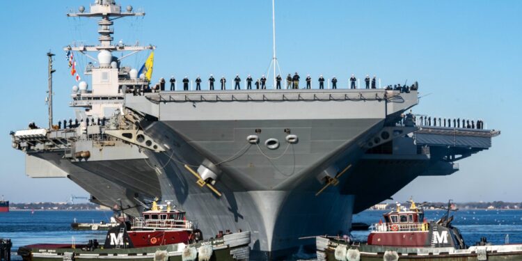 Estados Unidos envió portaaviones al Caribe en medio de creciente tensión