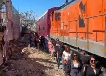 Tren turístico se queda varado en Tijuana por fallas mecánicas
