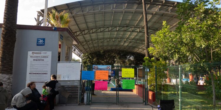 Denuncian abandono en la Unidad Deportiva Tijuana