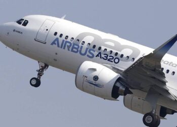 Airbus inmoviliza 6 mil aviones A320 por falla en software vulnerable a radiación solar
