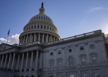 EUA pone fin al cierre de Gobierno más largo con aprobación de presupuesto temporal