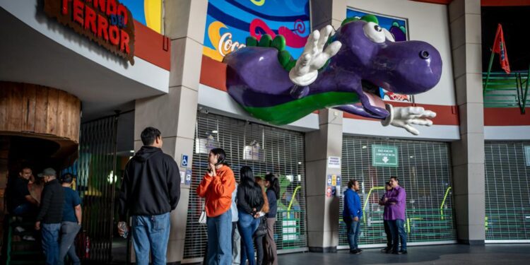 Mundo Divertido cerró inesperadamente para iniciar remodelación; trabajadores quedan en incertidumbre