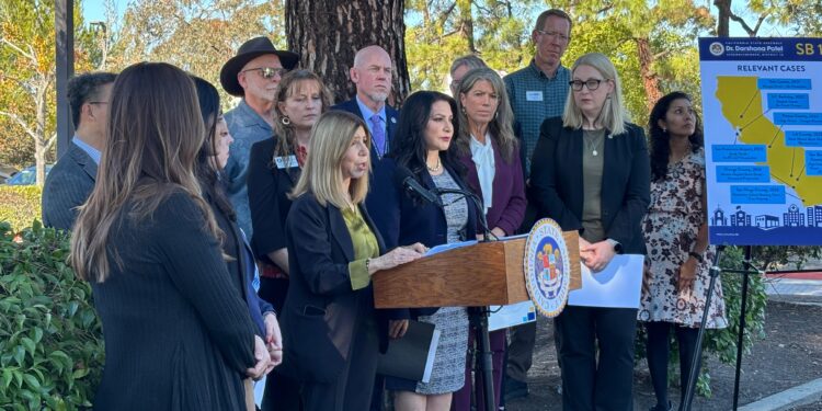 Nueva ley busca proteger escuelas y lugares de culto de amenazas de violencia