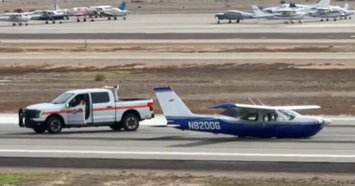 Avioneta aterrizó sin tren de aterrizaje en El Cajón