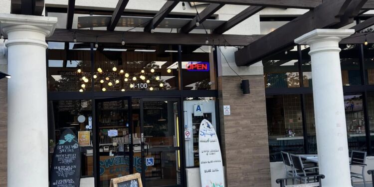 Restaurantes locales acuerdan pagar $650,000 en una demanda por acoso sexual