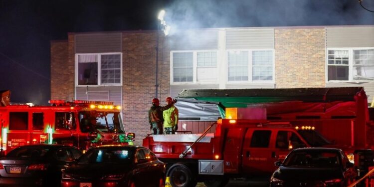 Explosión en asilo de Pensilvania dejó dos muertos y parte del edificio colapsado