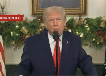 Trump defiende su agenda migratoria en mensaje estelar desde la Casa Blanca