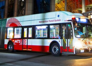 MTS ofrecerá viajes gratuitos y servicio extendido en Nochevieja