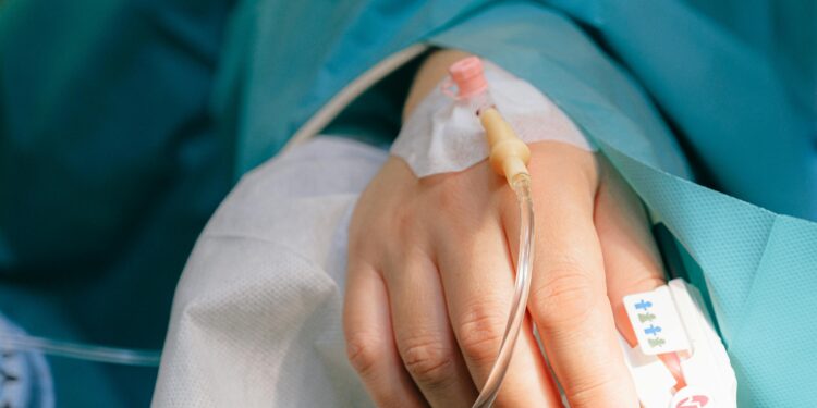 ¿Por qué las camas hospitalarias con durabilidad garantizada y alto rendimiento son una inversión inteligente?