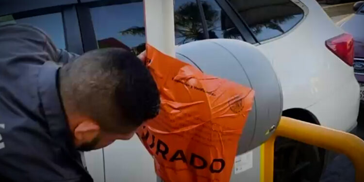 Clausuran estacionamientos de plazas por irregularidades; multas alcanzan hasta 500 mil pesos