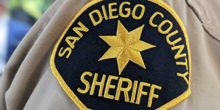 Forense determinó que muerte de recluso en oficina del Sheriff en San Diego fue por una infección