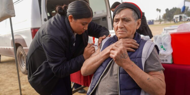 Hay vacunas disponibles en Baja California para proteger a la población durante el invierno